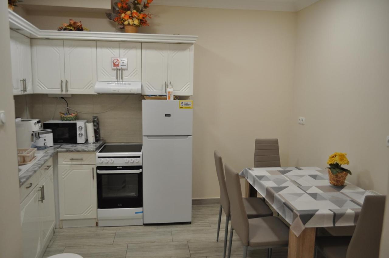 Relax Beach Apartman Hajdúszoboszló Esterno foto