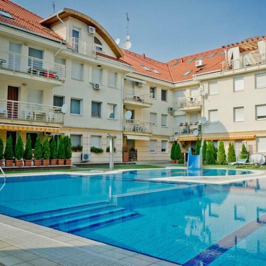 Relax Beach Apartman Hajdúszoboszló Esterno foto